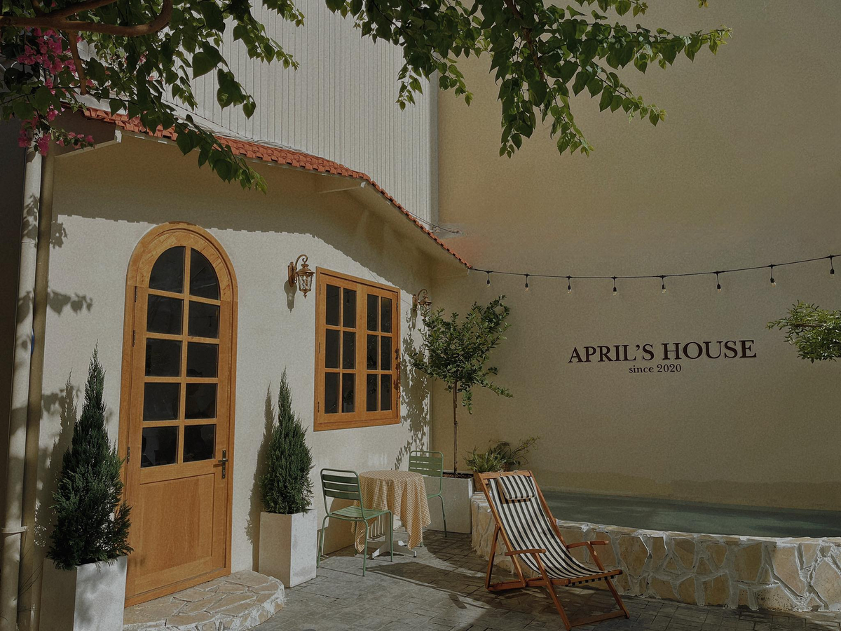 Không gian mộng mơ như phim trường tại April's House 